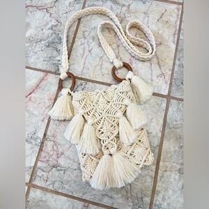 Spell And The Gypsy Flora Macrame
Crossbody Bag Neutral